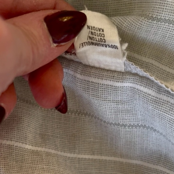 Mondi Women's Light Gray Striped button-down shirt - Picture 10 of 10